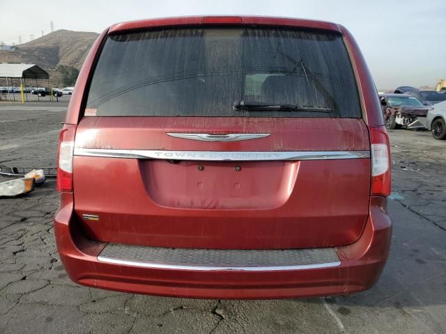 2014 Chrysler Town & Country Touring L