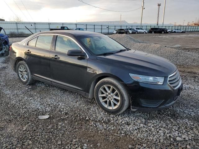 2013 Ford Taurus SE