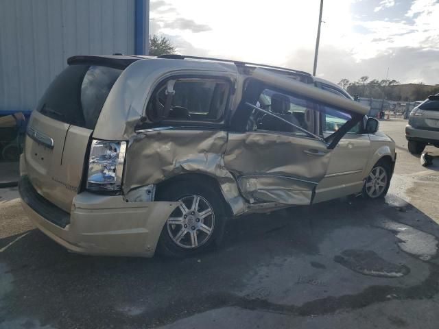 2010 Chrysler Town & Country Touring