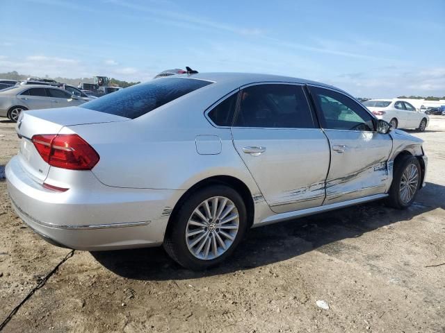 2016 Volkswagen Passat SE