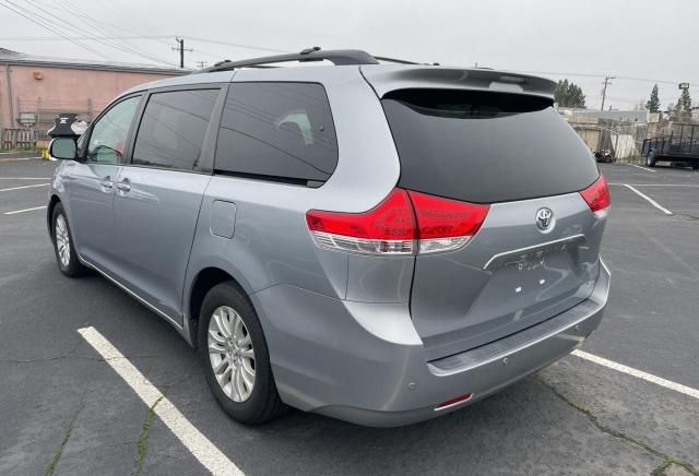 2014 Toyota Sienna XLE