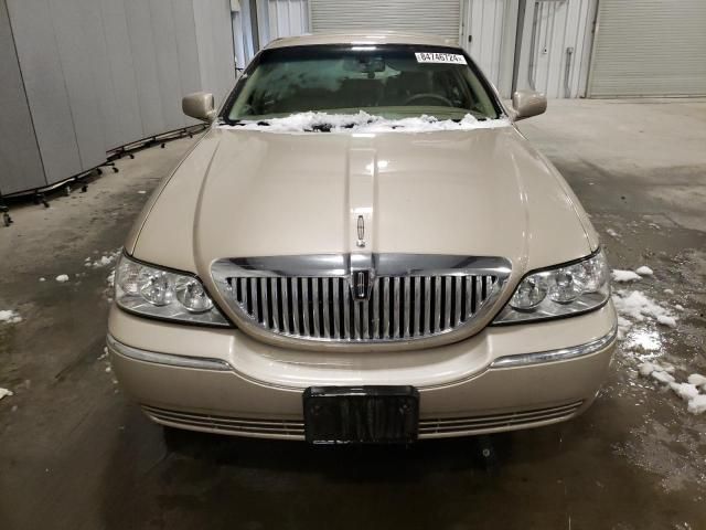 2007 Lincoln Town Car Signature