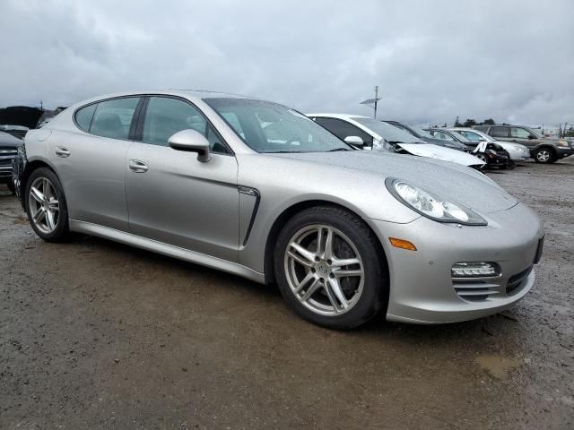 2013 Porsche Panamera 2