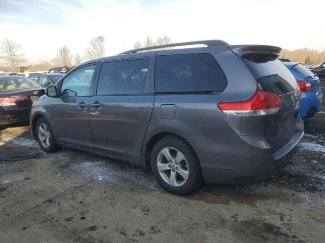 2011 Toyota Sienna LE