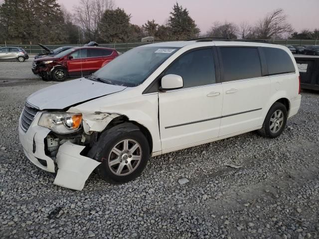 2010 Chrysler Town & Country Touring