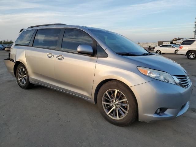 2016 Toyota Sienna XLE