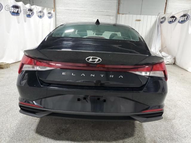 2021 Hyundai Elantra SE