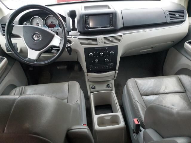 2009 Volkswagen Routan SE