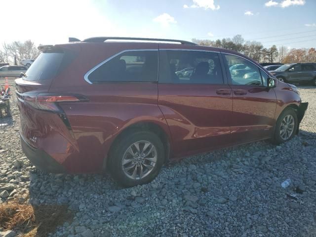 2021 Toyota Sienna LE