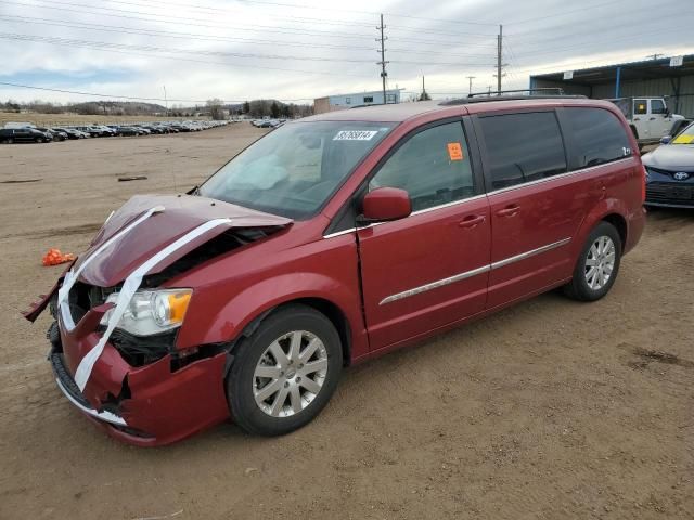 2016 Chrysler Town & Country Touring