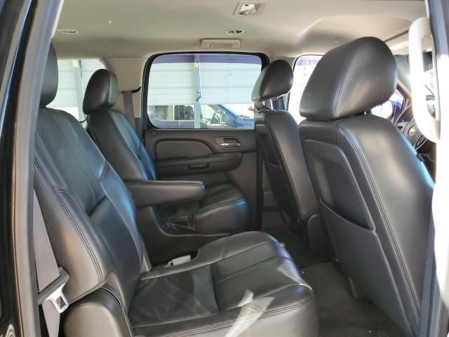 2013 Chevrolet Suburban C1500 LT