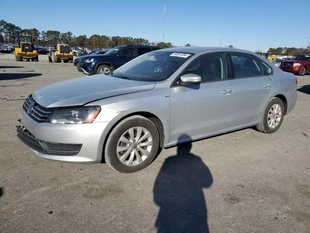 2014 Volkswagen Passat S