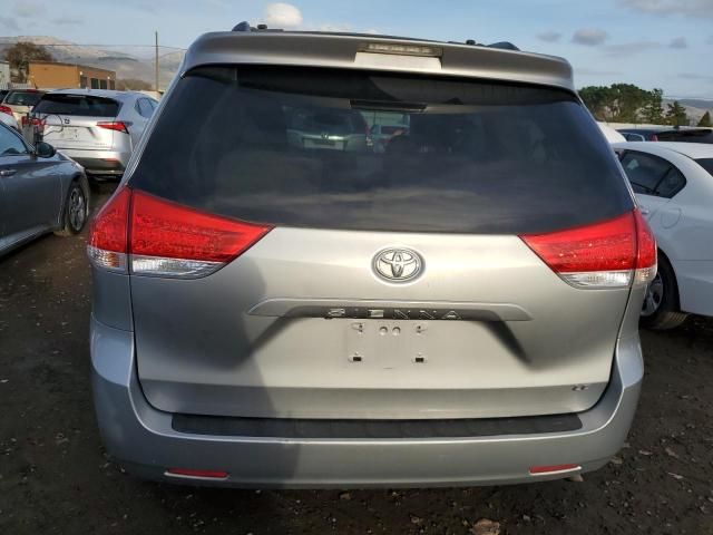 2012 Toyota Sienna LE