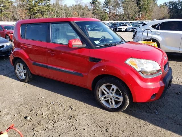 2011 KIA Soul +