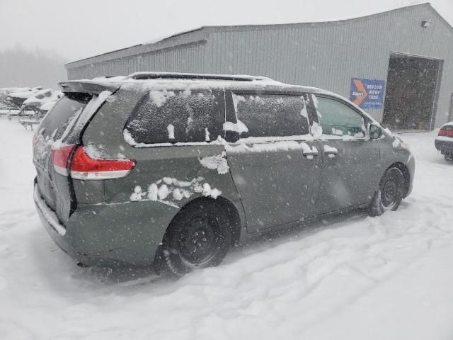 2011 Toyota Sienna LE