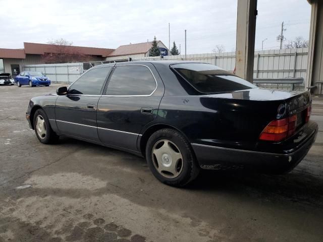 1999 Lexus LS 400