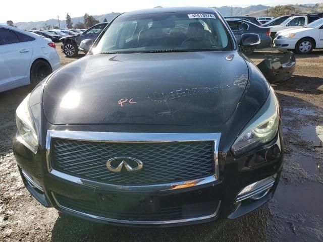 2015 Infiniti Q70 3.7