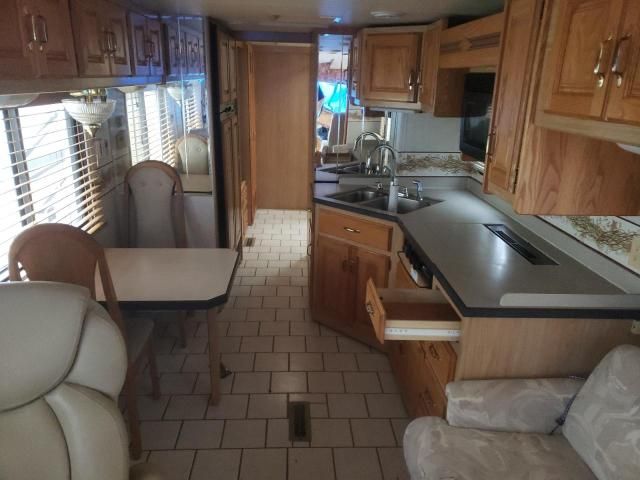 1999 Freightliner Chassis X Line Motor Home