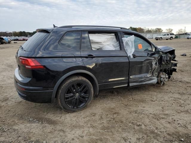 2022 Volkswagen Tiguan SE R-LINE Black