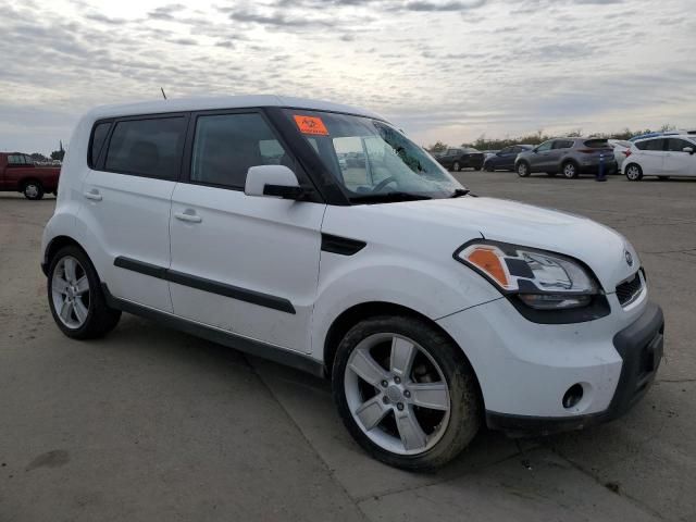 2011 KIA Soul +