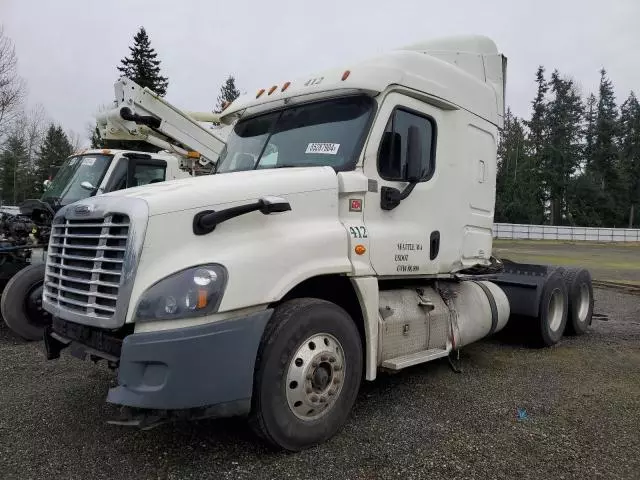 2017 Freightliner Cascadia 125