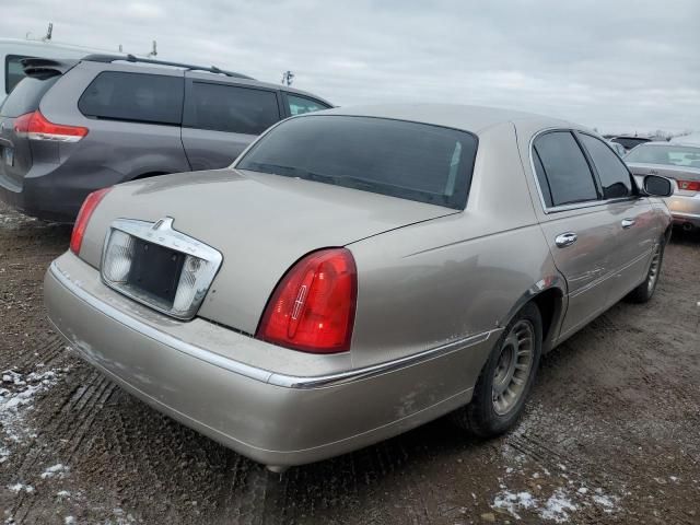 2001 Lincoln Town Car Executive