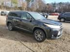 2017 Toyota Highlander SE