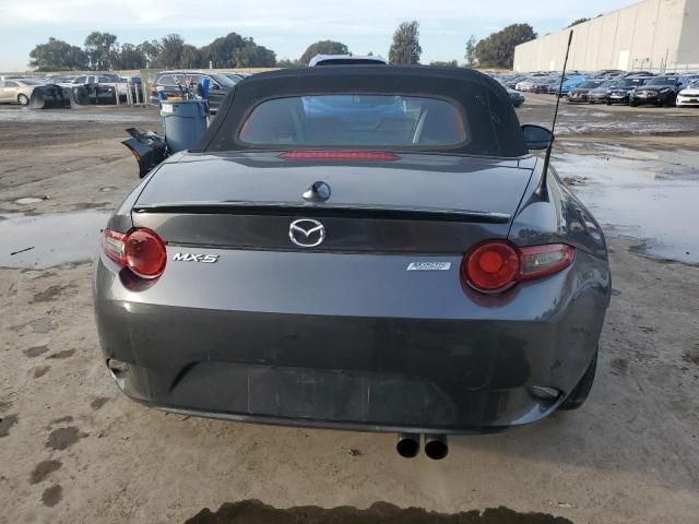 2016 Mazda MX-5 Miata Club