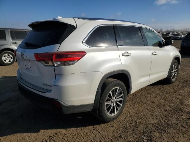 2017 Toyota Highlander SE