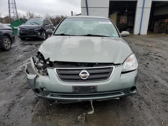 2002 Nissan Altima Base