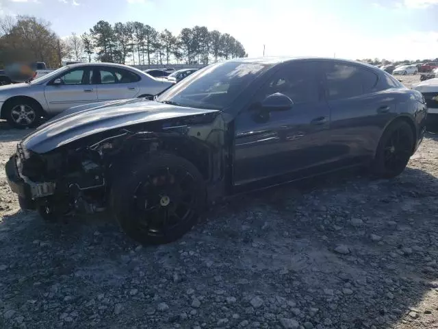 2013 Porsche Panamera 2