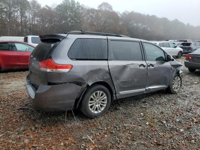 2011 Toyota Sienna XLE