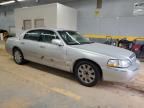 2005 Lincoln Town Car Signature Limited