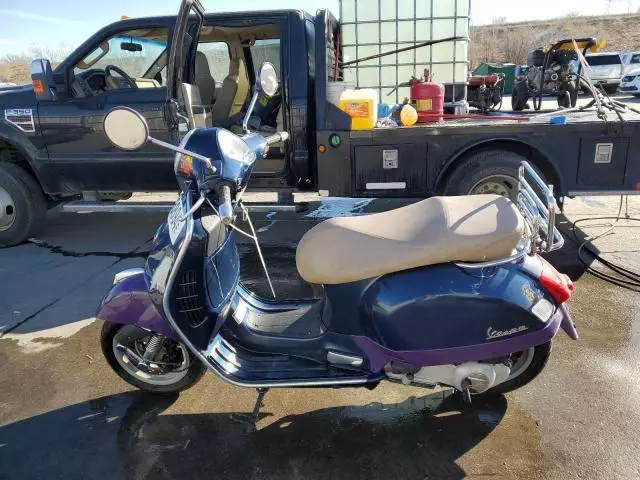 2007 Vespa GTS 250