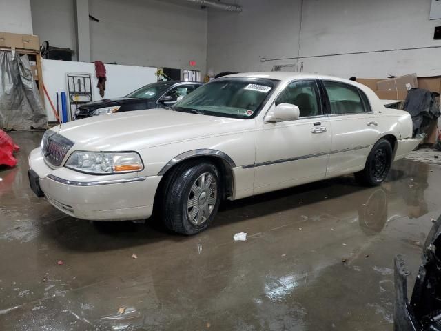 2003 Lincoln Town Car Cartier