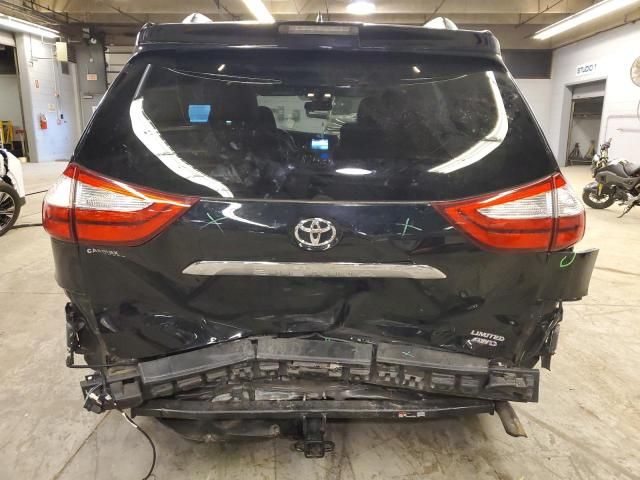 2018 Toyota Sienna XLE