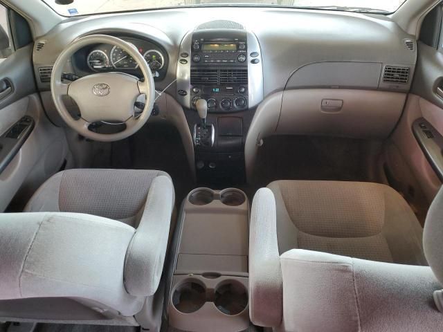 2007 Toyota Sienna CE