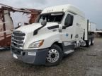 2019 Freightliner Cascadia 126