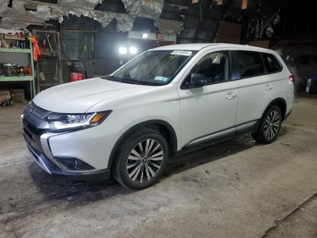 2019 Mitsubishi Outlander SE