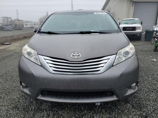 2014 Toyota Sienna XLE