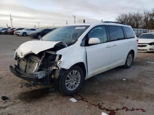 2011 Toyota Sienna XLE