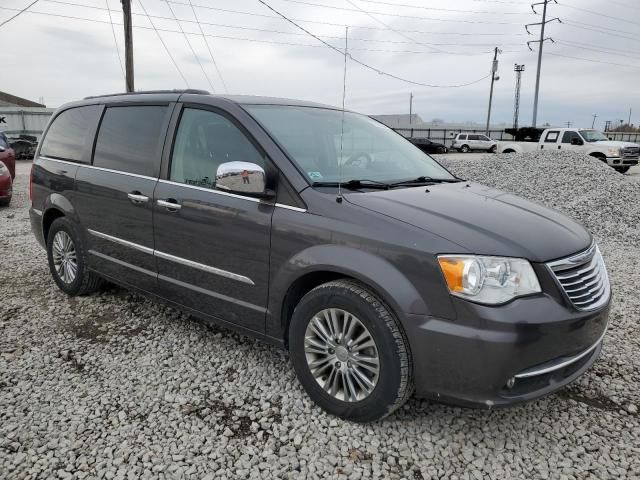 2015 Chrysler Town & Country Touring L