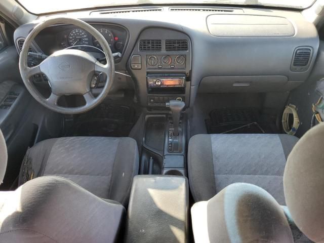 1997 Nissan Pathfinder XE