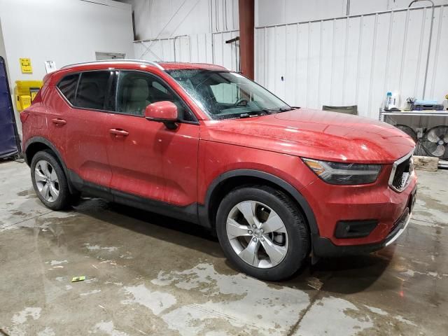 2020 Volvo XC40 T5 Momentum