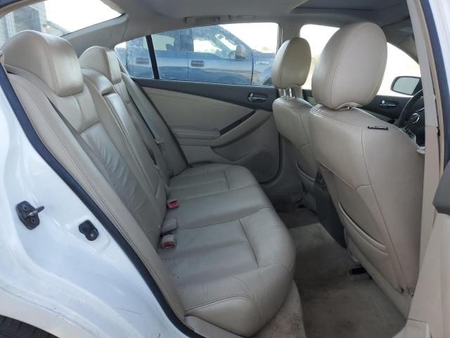 2010 Nissan Altima Base