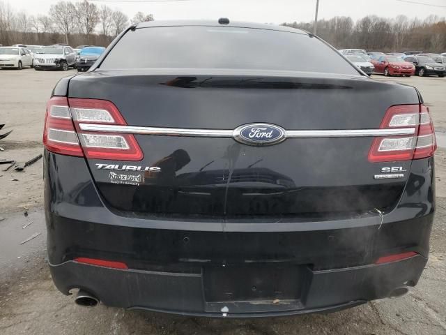 2018 Ford Taurus SEL