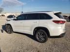 2017 Toyota Highlander SE