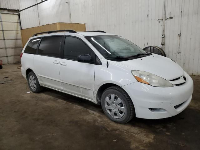 2009 Toyota Sienna CE