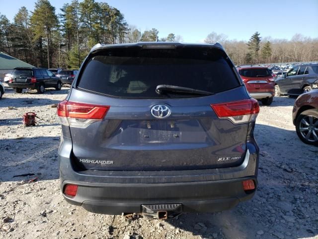 2018 Toyota Highlander SE