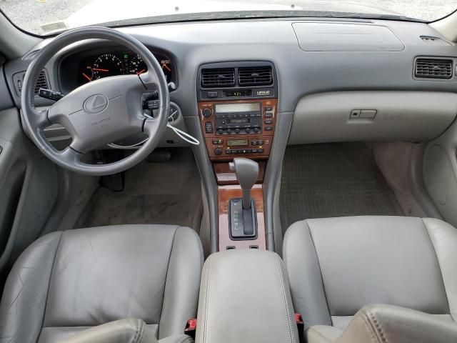 2000 Lexus ES 300